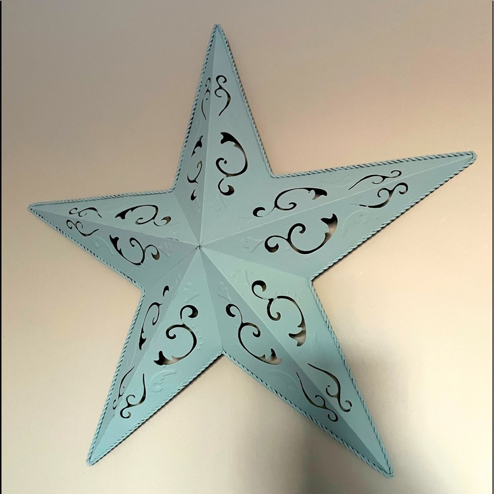 ⭐️5/$30 Metal star wall decor